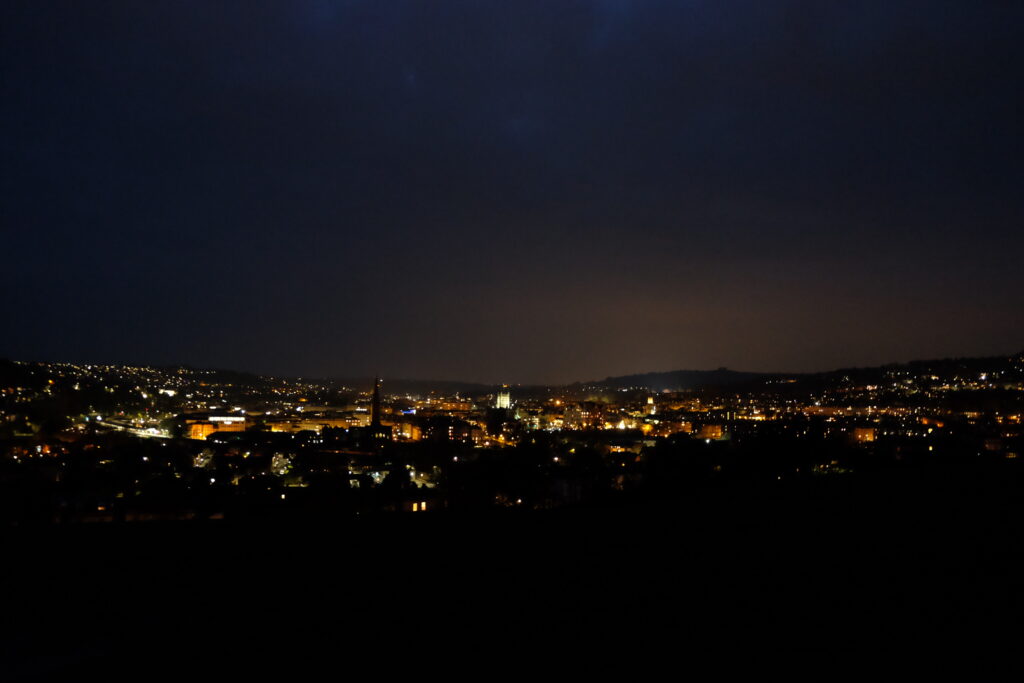 バースの夜景